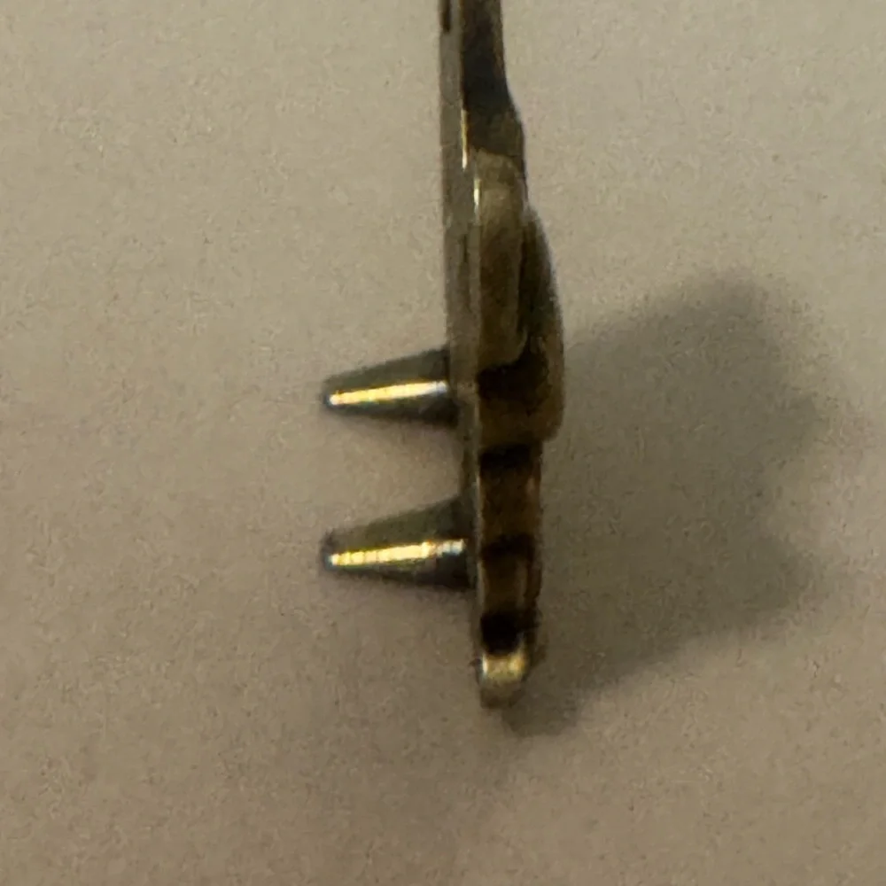 Vntg. Miniature Molded Brass Frame 2.0
